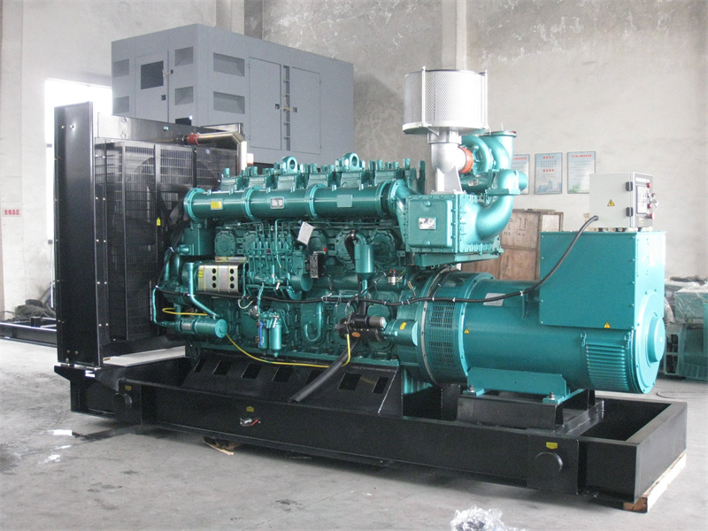 镇沅200KW 柴油发电机的油耗是多少?