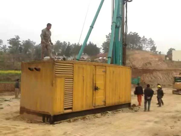 镇沅如何判断水冷式机油散热器密封件是否需要更换?